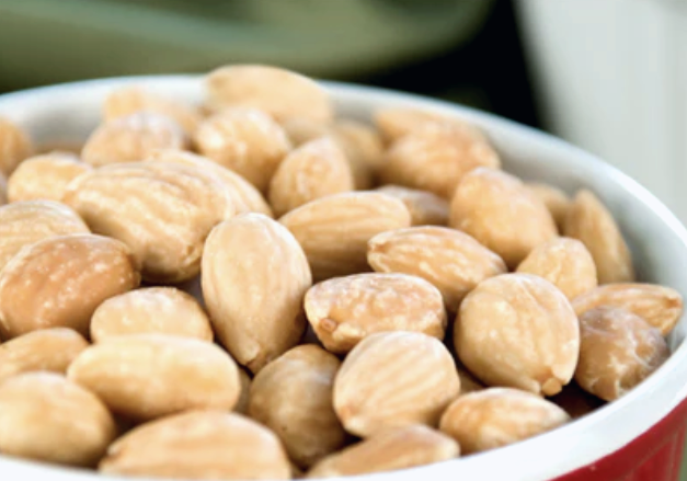 Almonds-Blanched 1Kg Pack